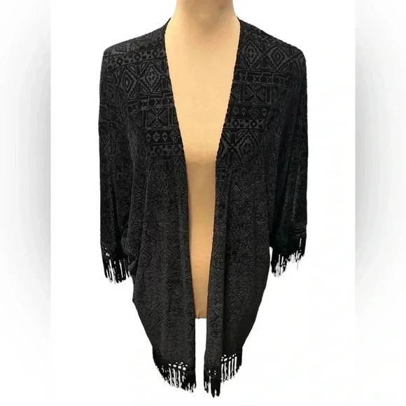 Vocal Women's Black Geometric Brocade Boho
Cardigan Fringed Hem Size Medium EUC - Picture 1 of 10